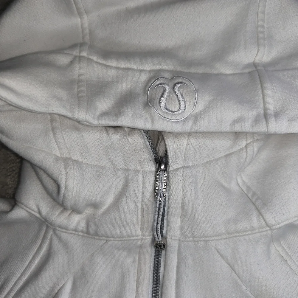 Lululemon Women's Scuba Hoodie Size 6 White Full Zip Jacket - Picture 6 of 9